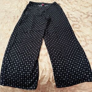 Vince Camuto pants size 10. New with tags.